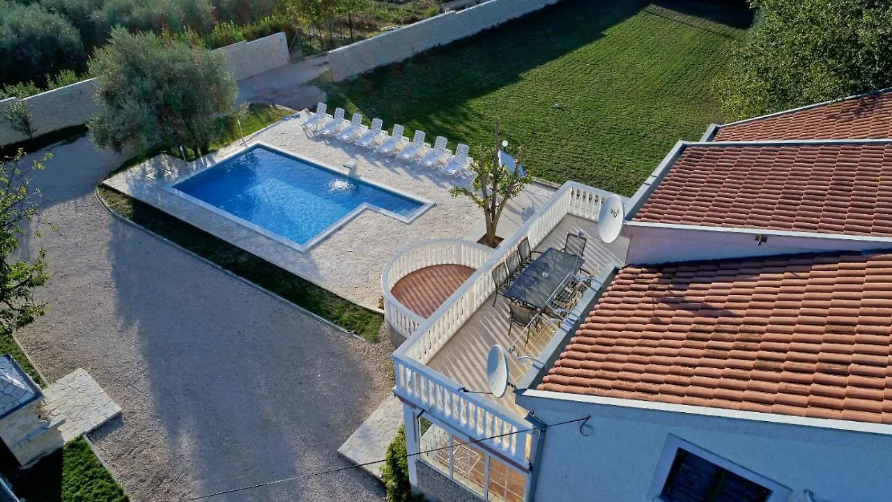 Sime Vacation House Villa Polaca Croatia